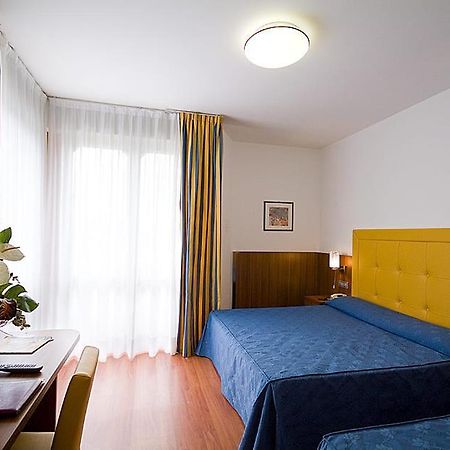 Hotel Ariston بيبيوني المظهر الخارجي الصورة