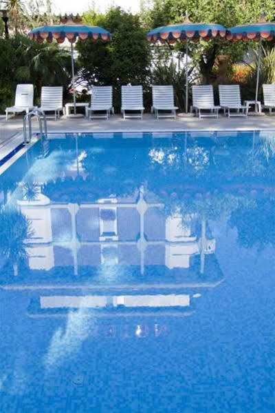 Hotel Ariston بيبيوني المظهر الخارجي الصورة